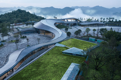 山水相融:黃果樹大瀑布、天星橋景區入口游客中心 / 中規院+清水愛派